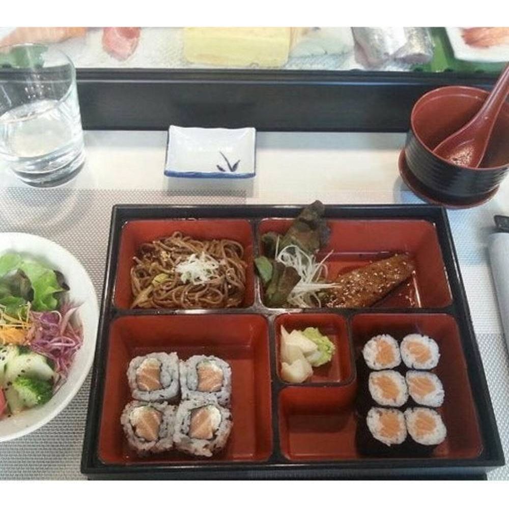 PADERNO | SCATOLA VASSOIO BENTO 25X25 IN MELAMINA CON COPERCHIO