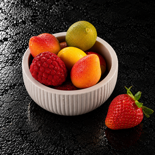 FRAGOLA 15 Stampo in silicone 18 impronte 3x2,9cm H3,6cm 15ml + vassoio Silikomart