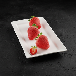 Piatto fragole su cemento nero