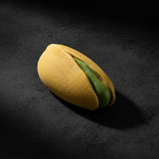 Pistacchio 750 - Sfondo Cemento Nero