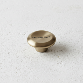 Pomolo Le Creuset tondo bronzo