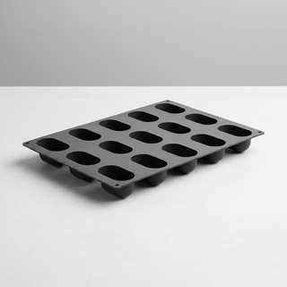 Stampo silicone grigio su cemento